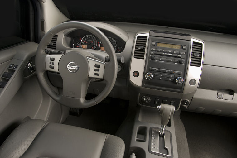 2009 Nissan Frontier Crew Cab LE Interior Picture