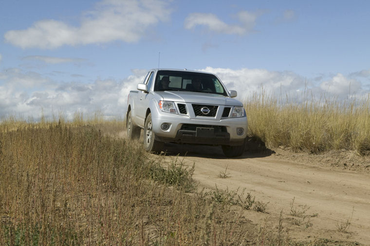 2009 Nissan Frontier King Cab PRO-4X Picture