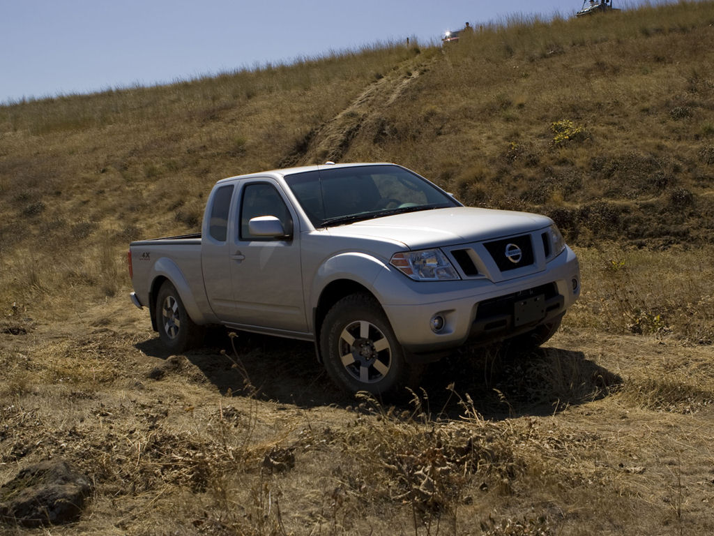 Nissan Frontier Desktop Wallpaper