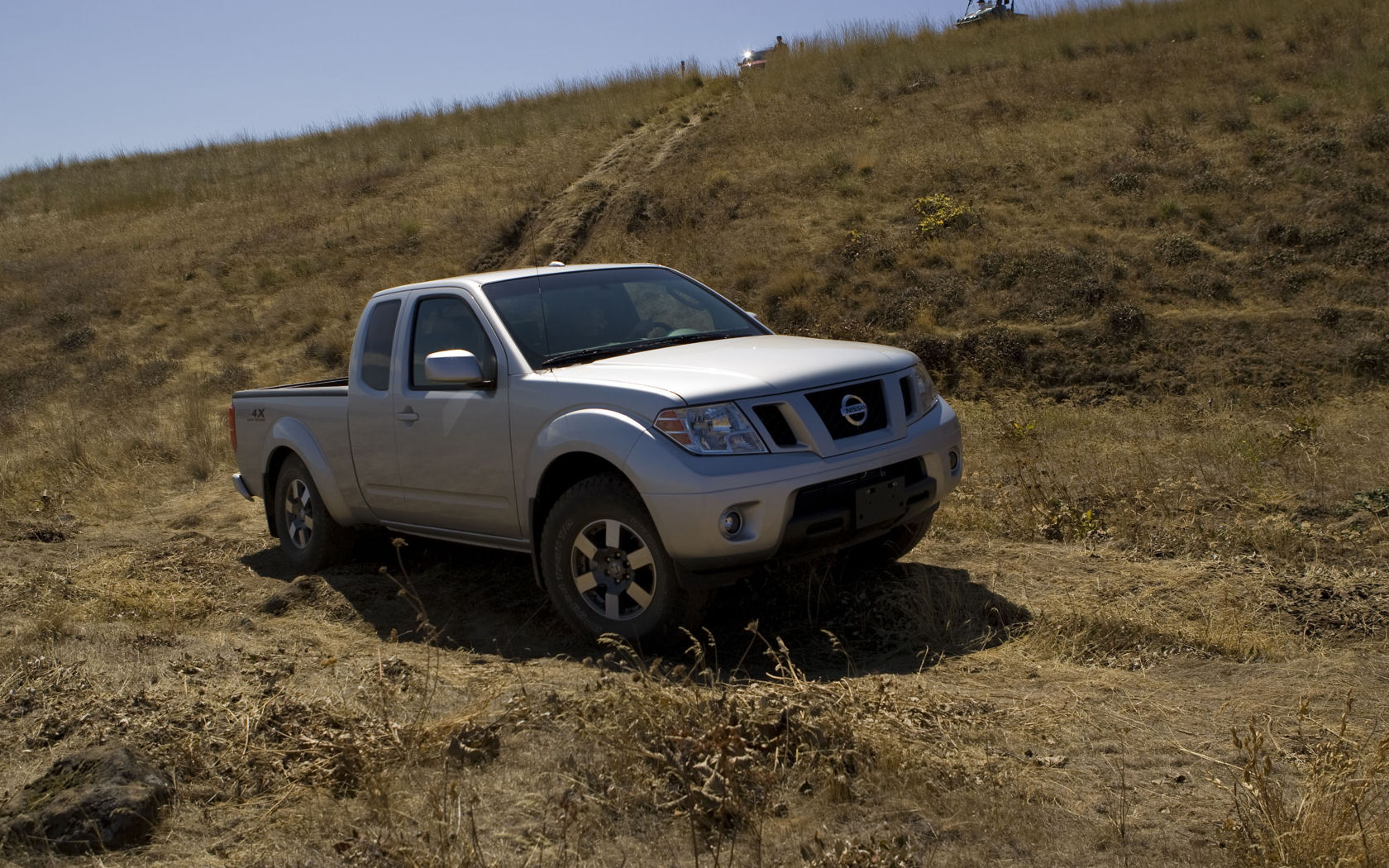 Nissan Frontier Desktop Wallpaper