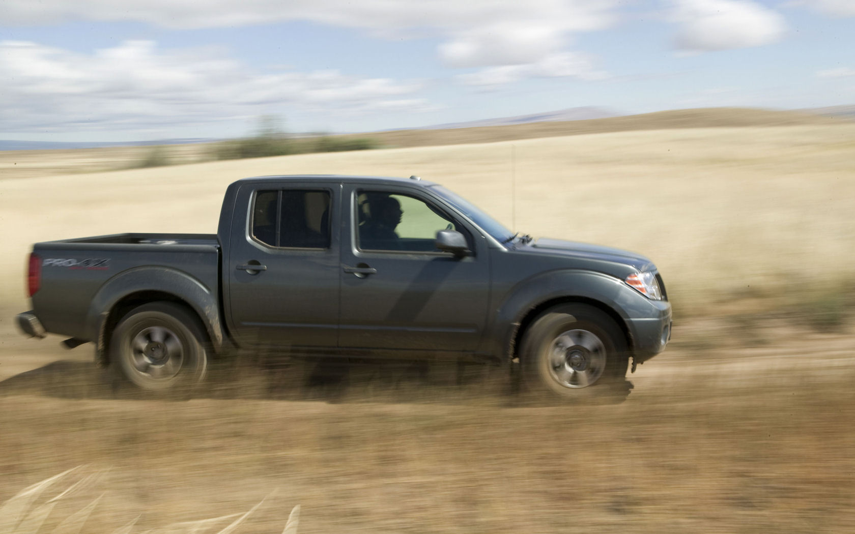 Nissan Frontier Desktop Wallpaper