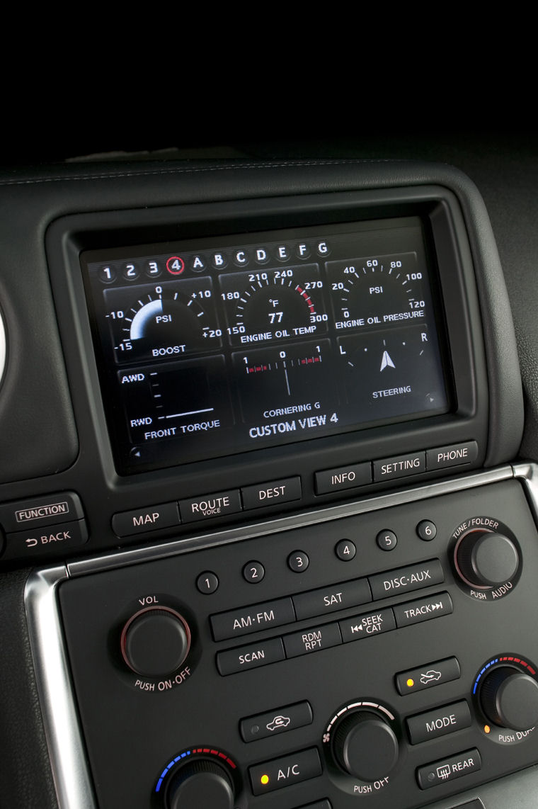 2009 Nissan GT-R Dashboard Screen - Picture / Pic / Image