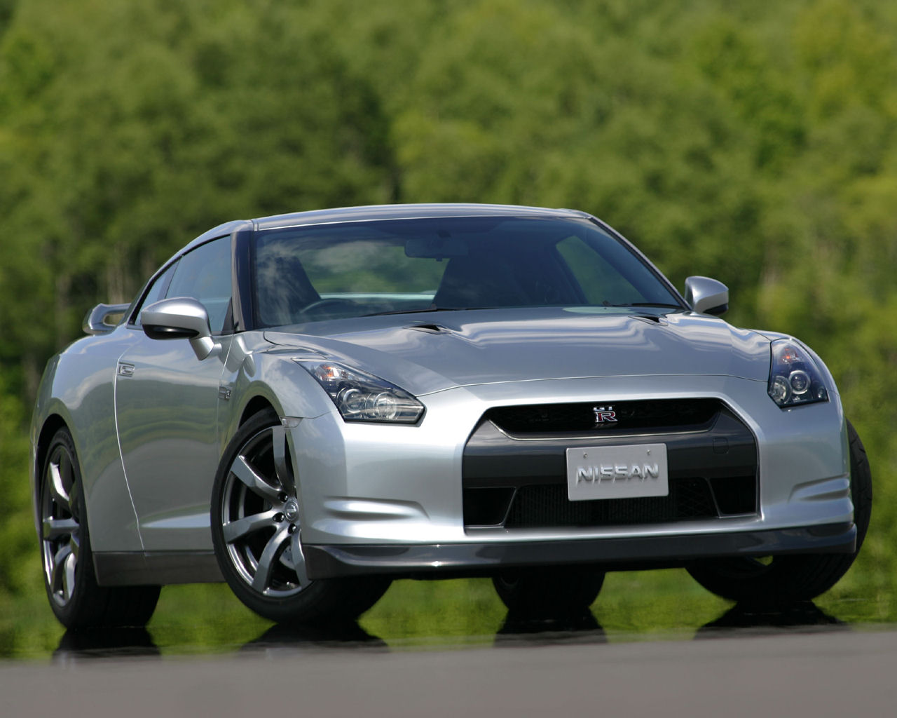 Nissan GT-R Desktop Wallpaper