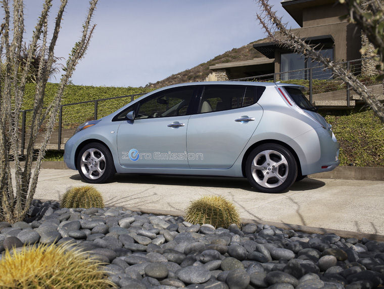 2011 Nissan Leaf Picture