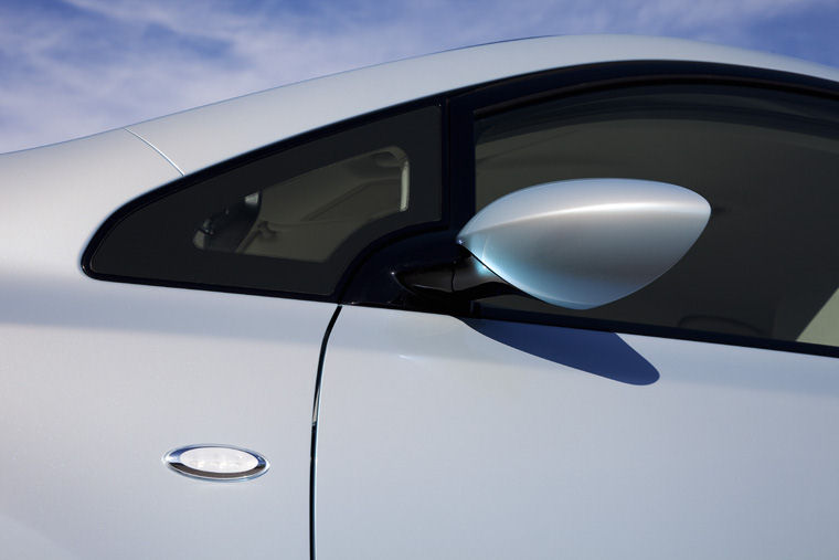 2011 Nissan Leaf Door Mirror Picture