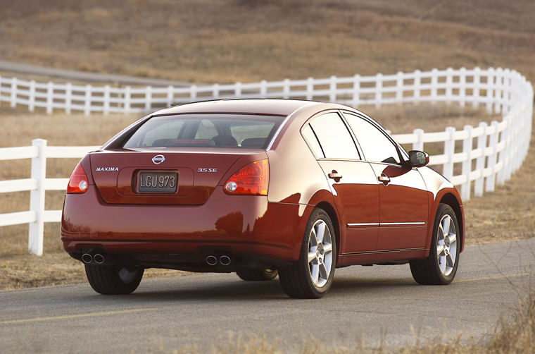 2006 Nissan Maxima Picture