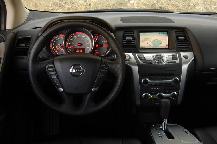 2009 Nissan Murano Cockpit Picture