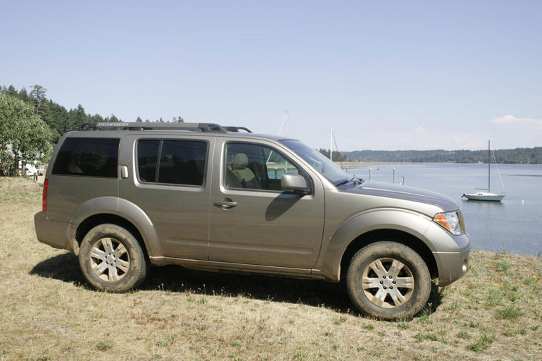 2005 Nissan Pathfinder Picture