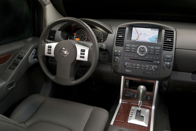 2008 Nissan Pathfinder Cockpit Picture