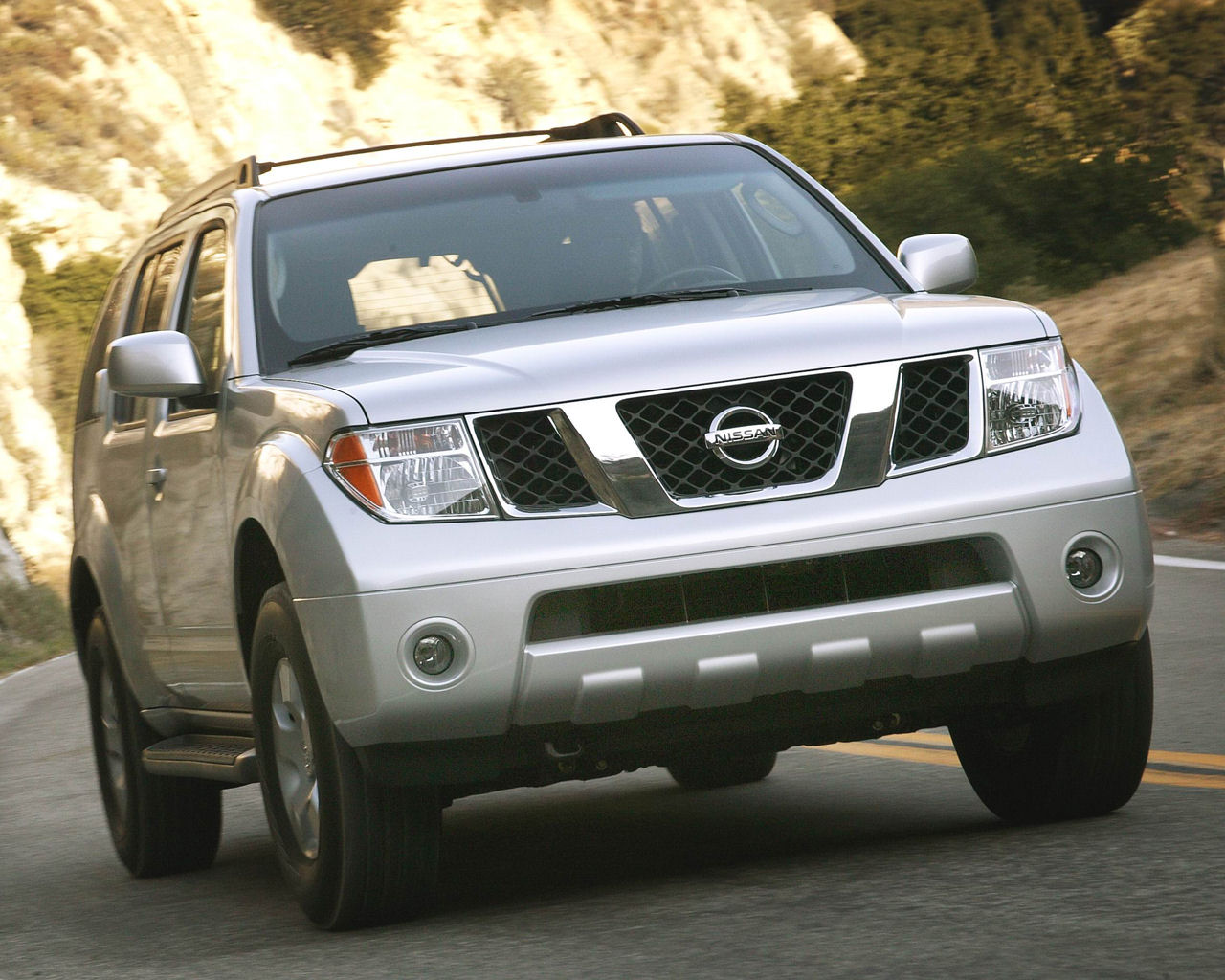 Nissan Pathfinder Desktop Wallpaper