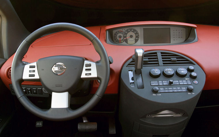 2004 Nissan Quest 3.5 SE Cockpit Picture