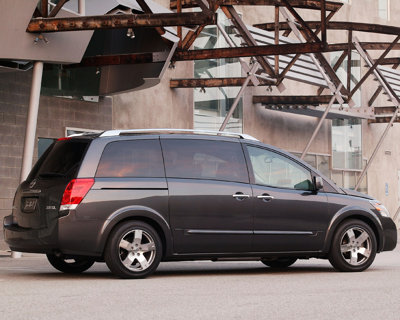 Nissan Quest Desktop Wallpaper