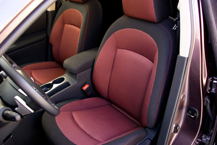 2008 Nissan Rogue Front Seats Picture