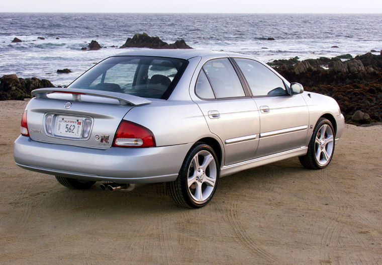 2002 Nissan Sentra SE-R Picture