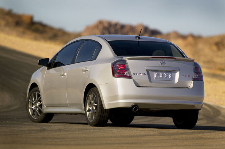 2008 Nissan Sentra SE-R Picture