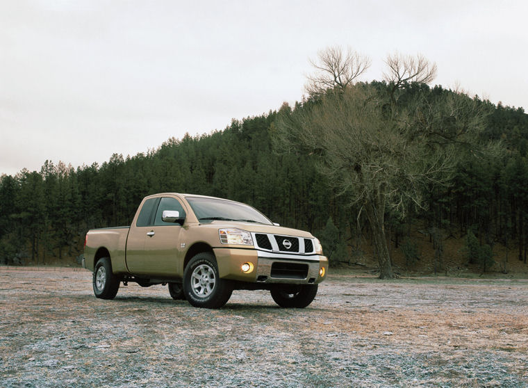 2004 Nissan Titan King Cab Picture