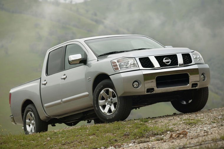 2004 Nissan Titan Crew Cab Picture