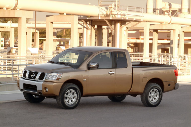 2004 Nissan Titan King Cab Picture