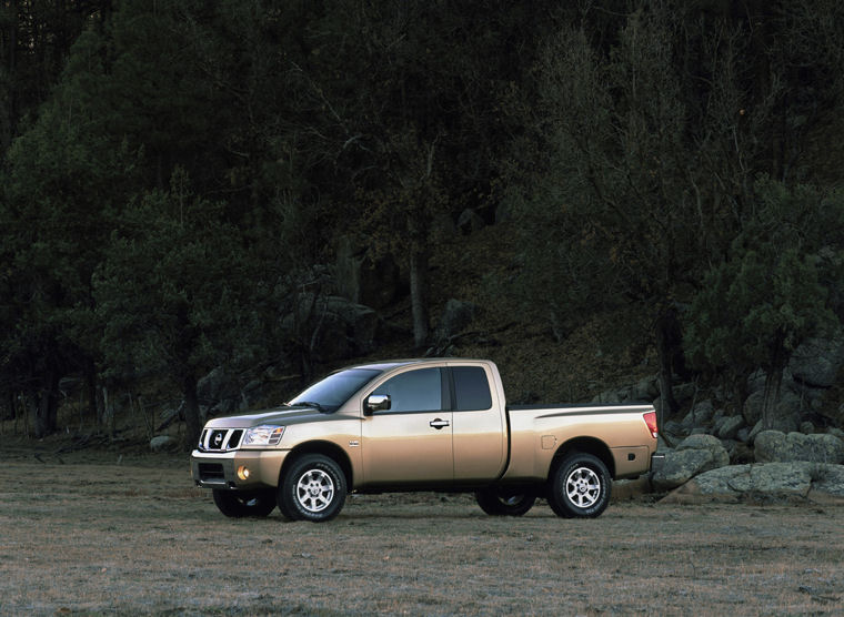 2004 Nissan Titan King Cab Picture