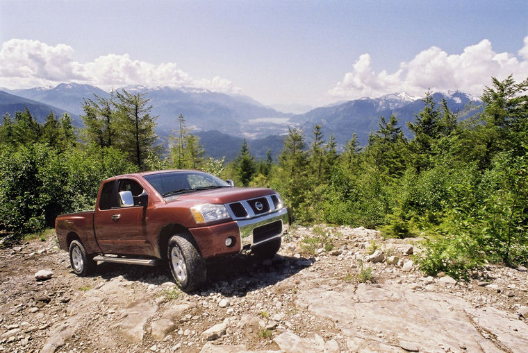 2004 Nissan Titan King Cab Picture