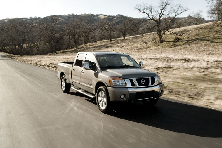 2008 Nissan Titan Crew Cab Picture