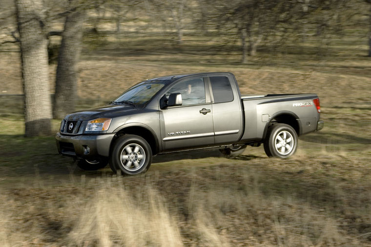 2009 Nissan Titan King Cab Picture