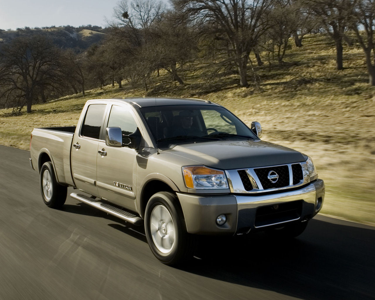 Nissan Titan Desktop Wallpaper