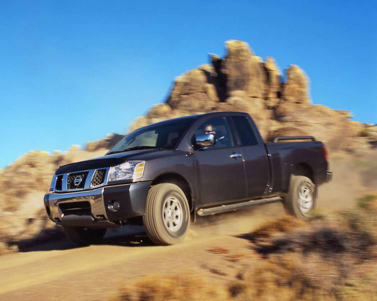 Nissan Titan Desktop Wallpaper