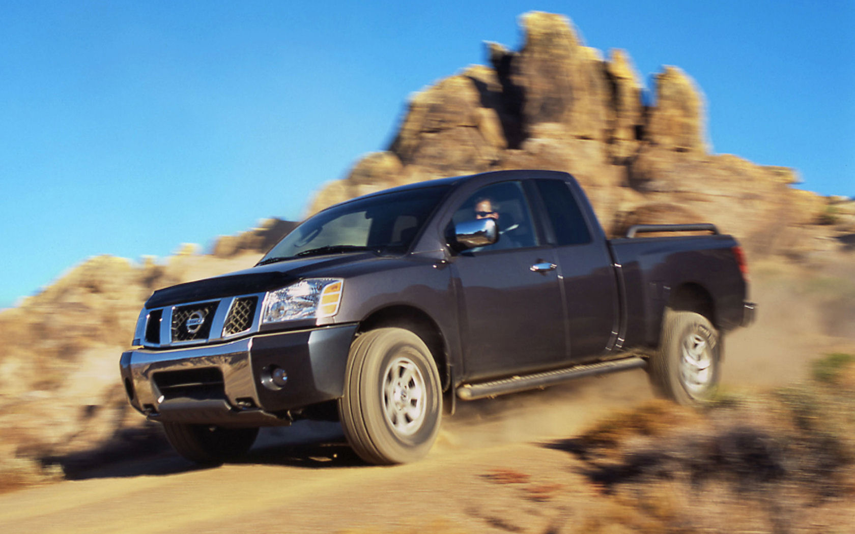 Nissan Titan Desktop Wallpaper