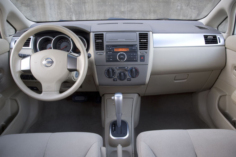 2007 Nissan Versa Hatchback Cockpit Picture