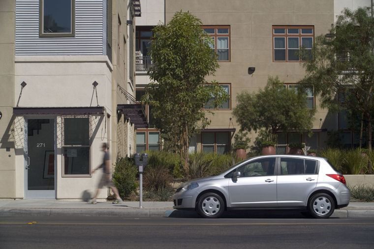 2008 Nissan Versa Hatchback Picture