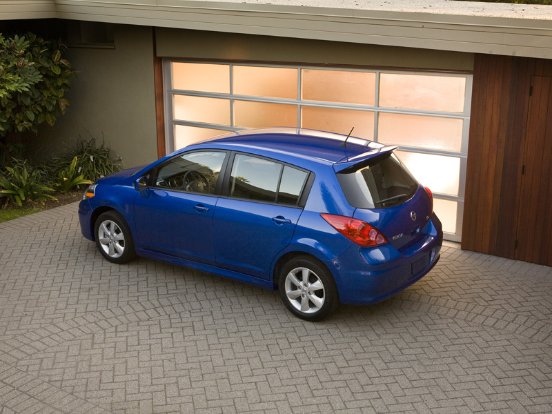 Nissan Versa Desktop Wallpaper