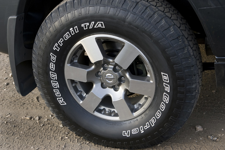 2010 Nissan Xterra Rim Picture