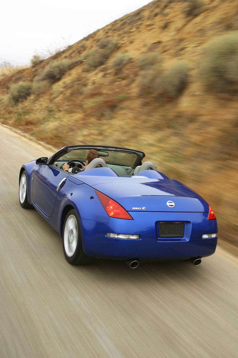 2004 Nissan Z Roadster Picture