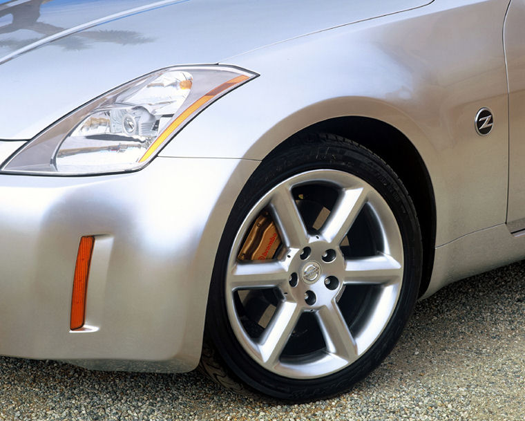 2004 Nissan 350Z Rim Picture