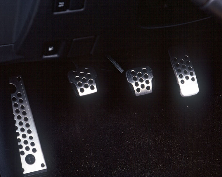 2004 Nissan 350Z Pedals Picture