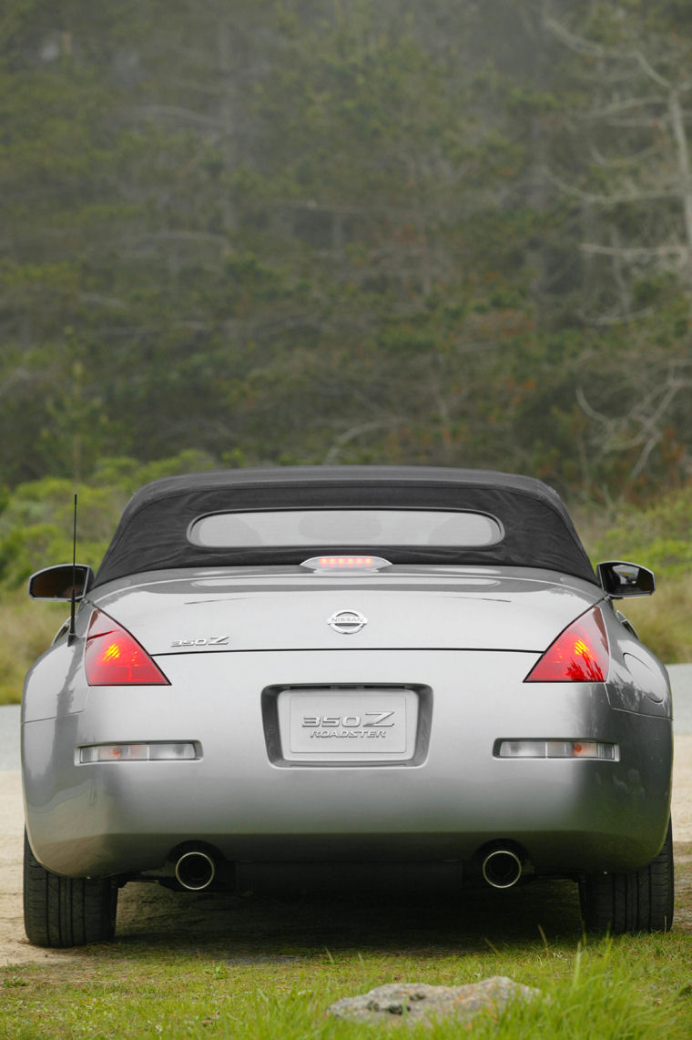 2004 Nissan Z Roadster Picture