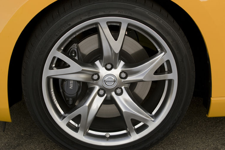 2009 Nissan 370Z Rim Picture