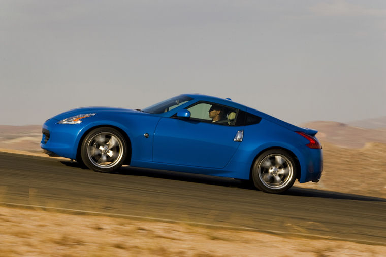 2009 Nissan 370Z Picture