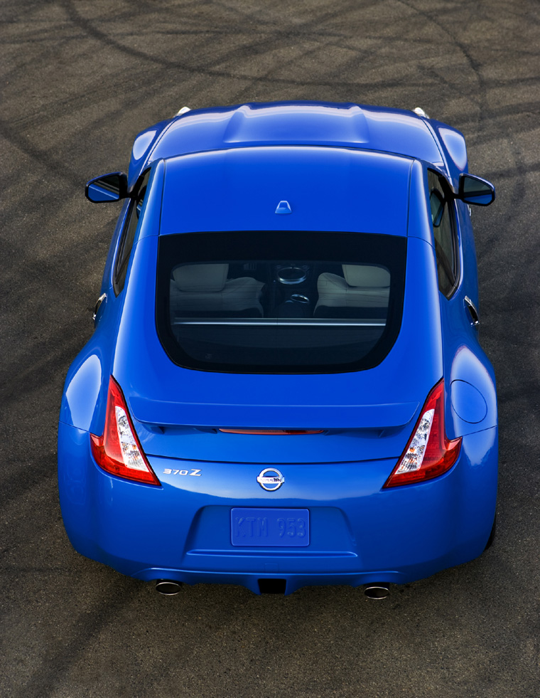 2010 Nissan 370Z Coupe Picture