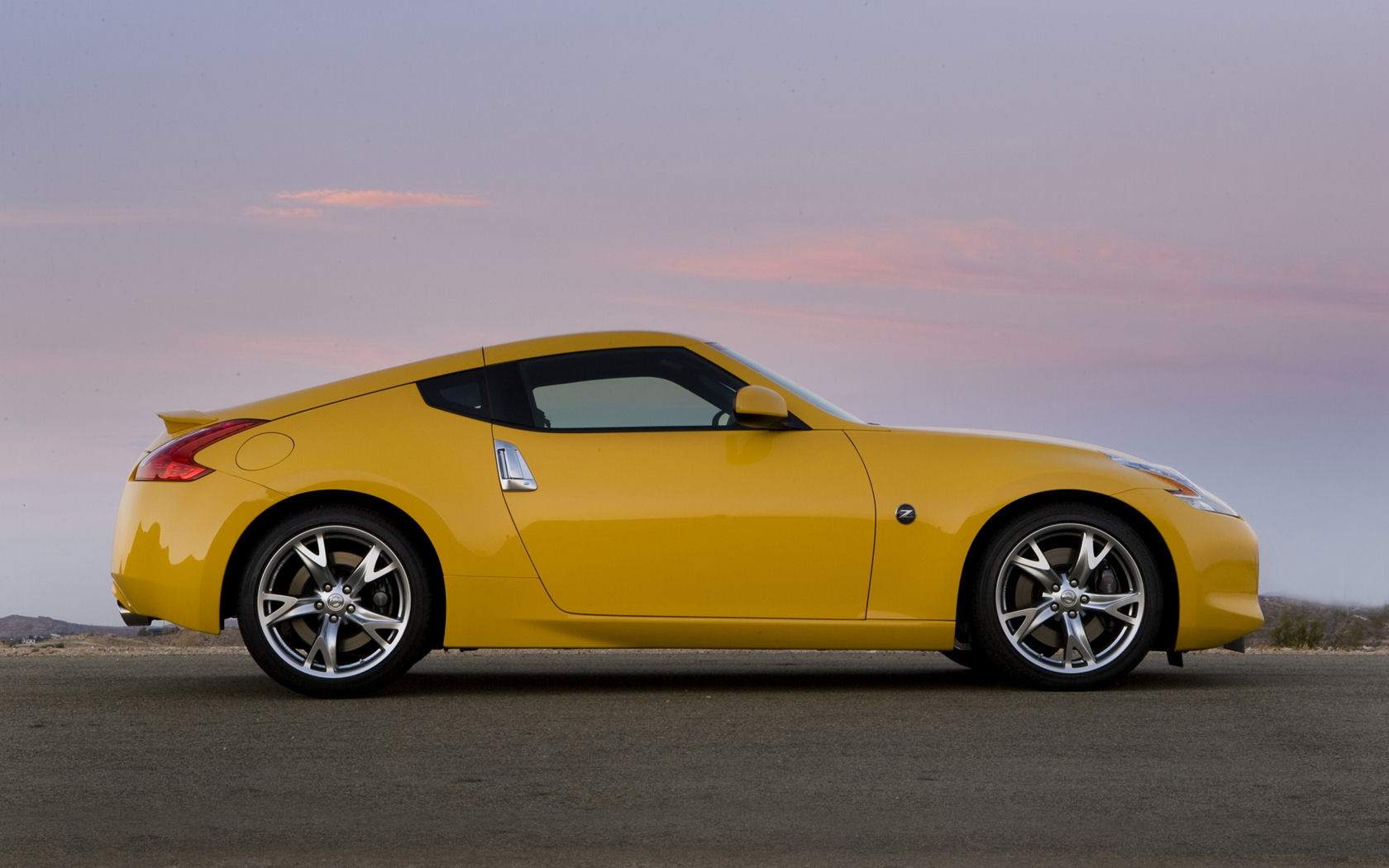 Nissan Z-Car Desktop Wallpaper