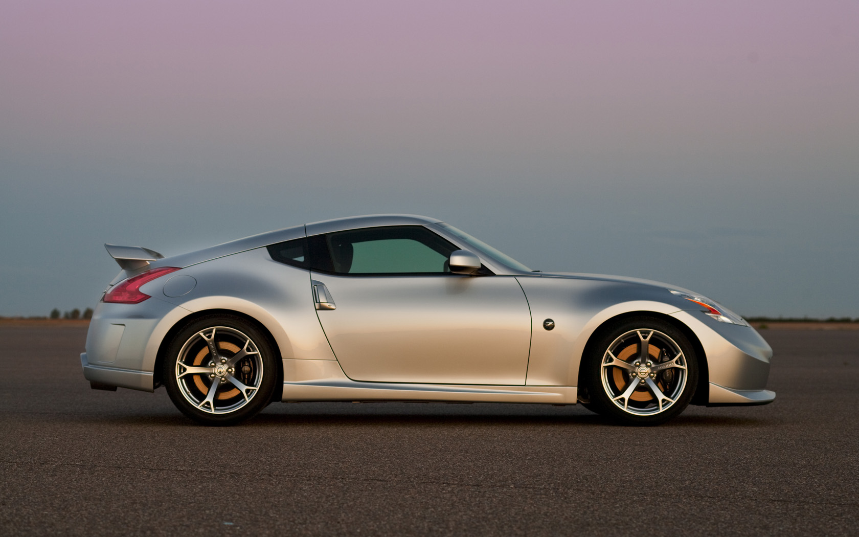 Nissan Z-Car Desktop Wallpaper