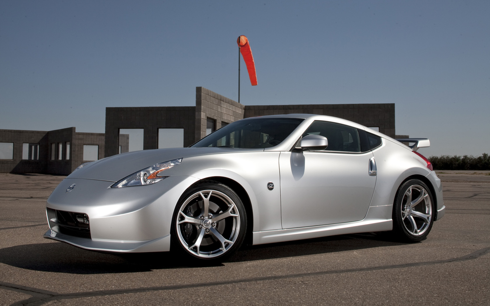 Nissan Z-Car Desktop Wallpaper