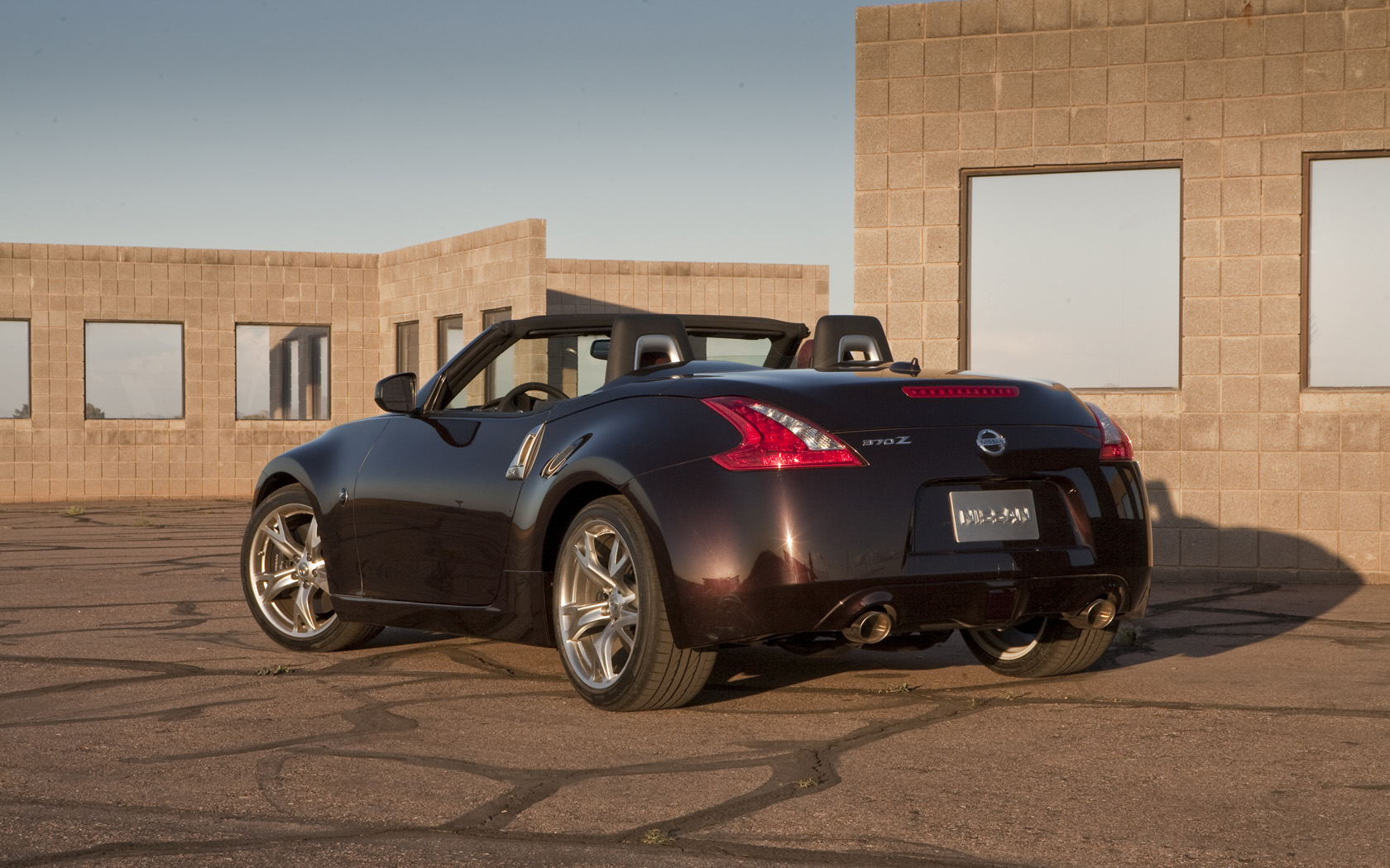 Nissan Z-Car Desktop Wallpaper