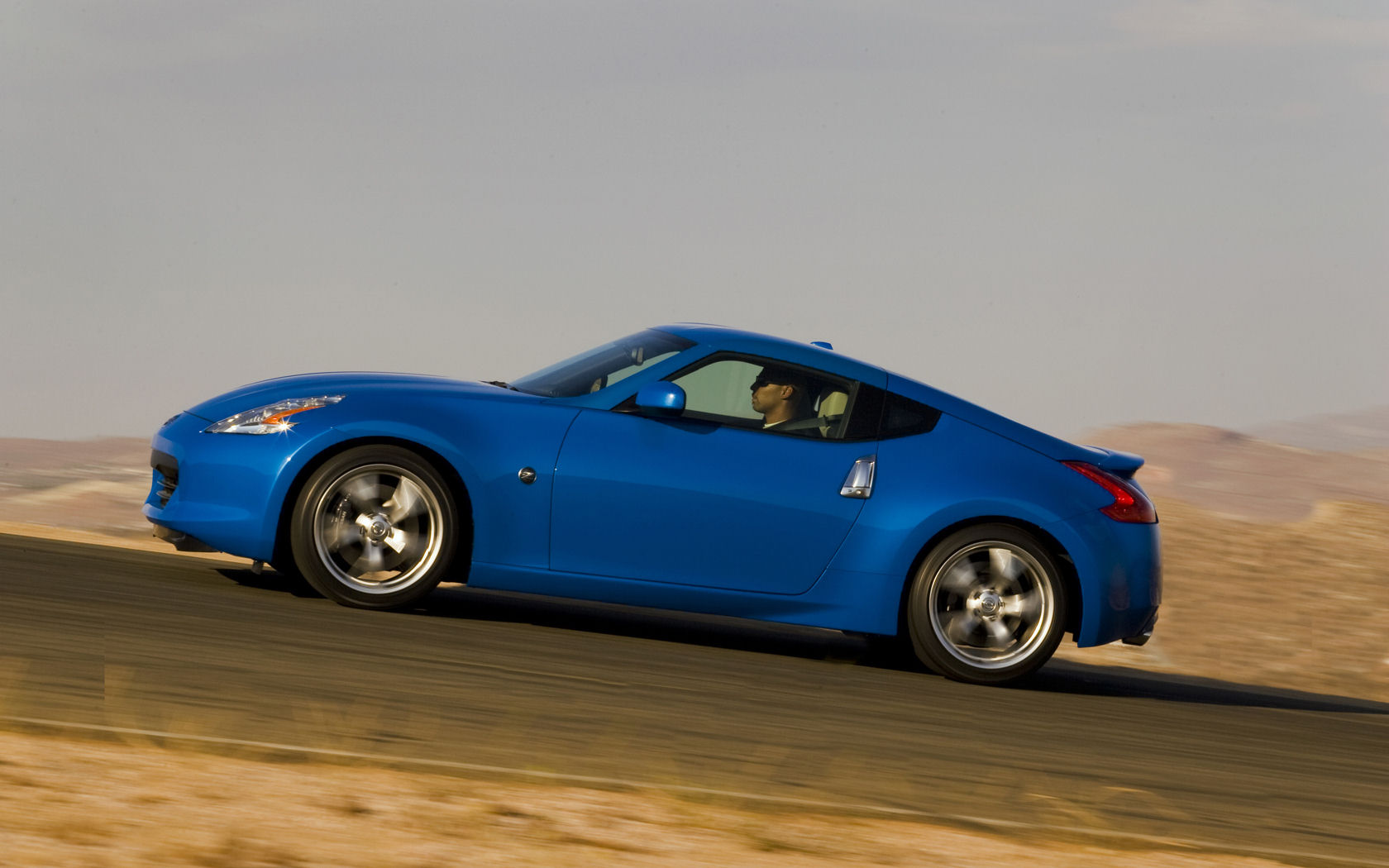 Nissan Z-Car Desktop Wallpaper