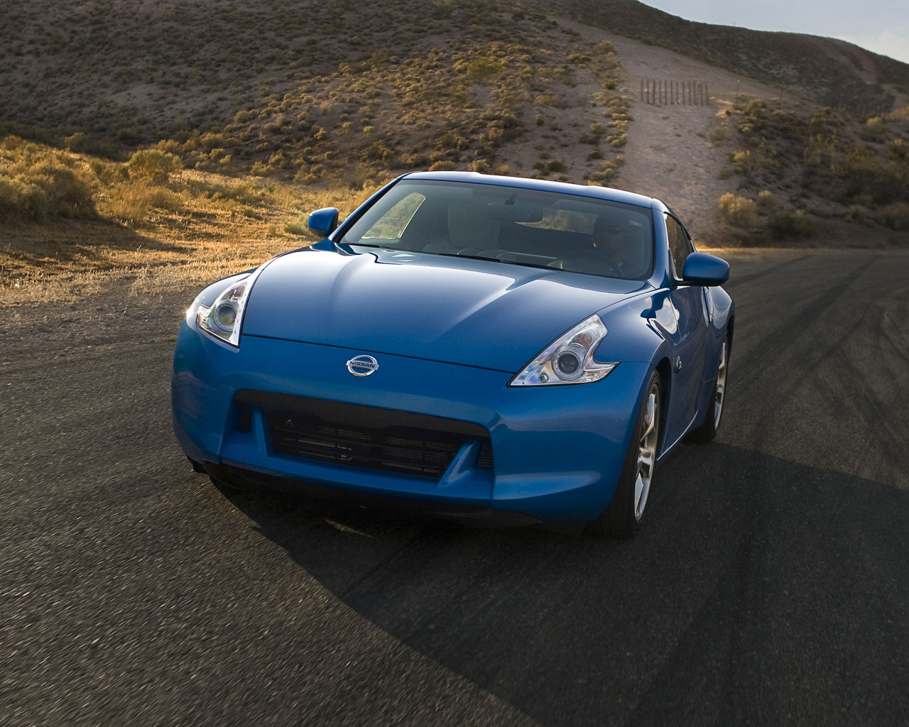 Nissan Z-Car Desktop Wallpaper