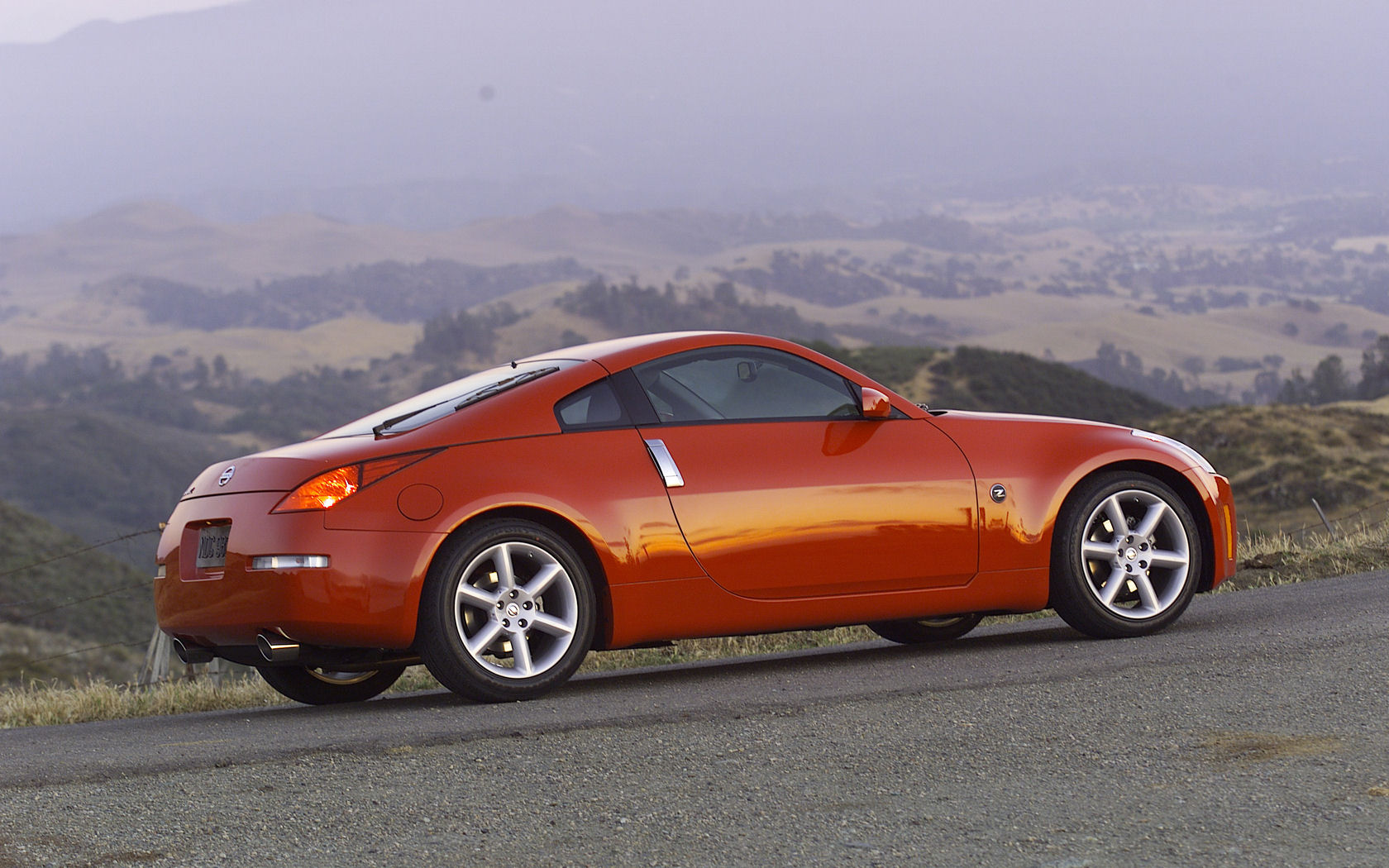 Nissan Z-Car Desktop Wallpaper