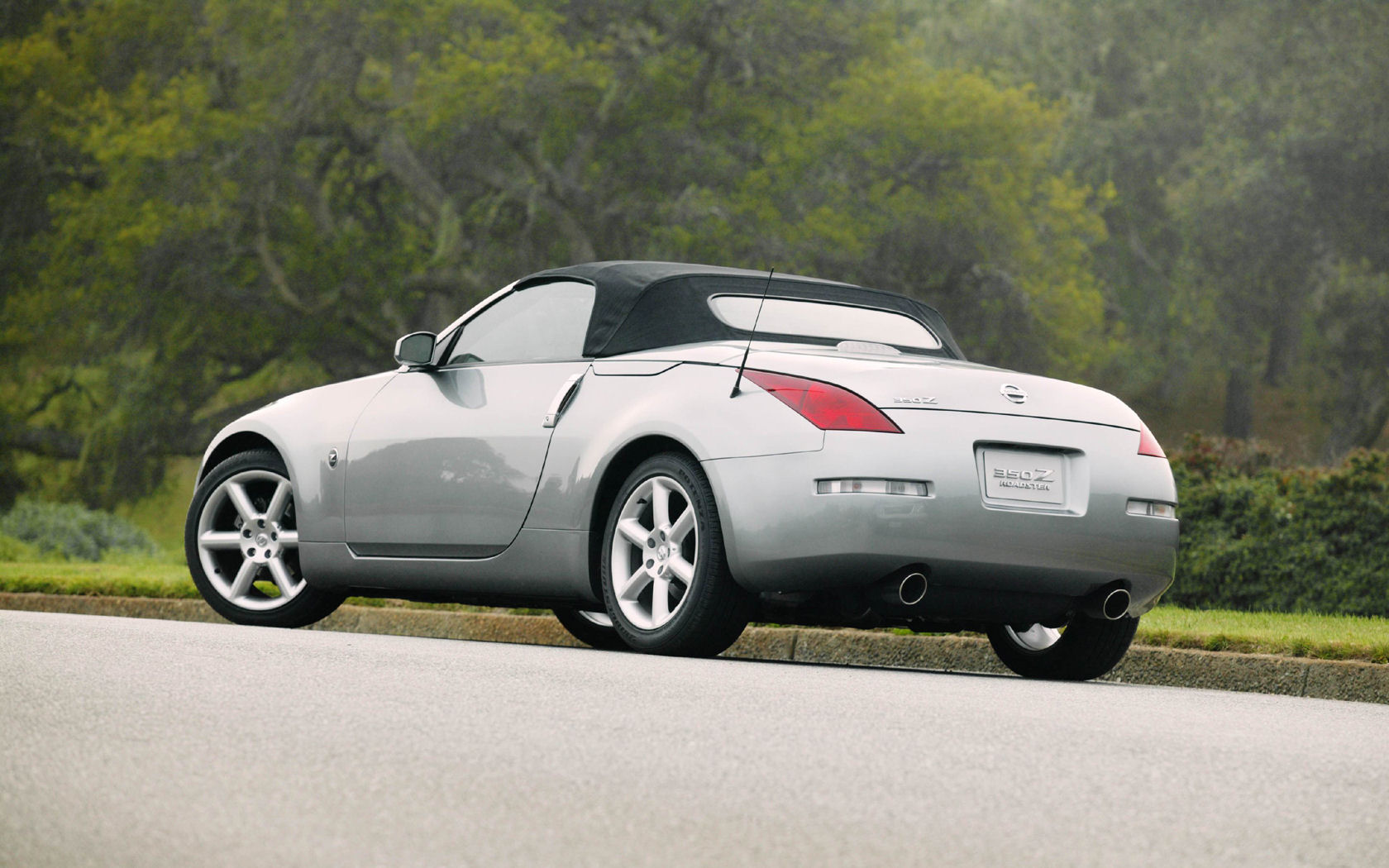 Nissan Z-Car Desktop Wallpaper