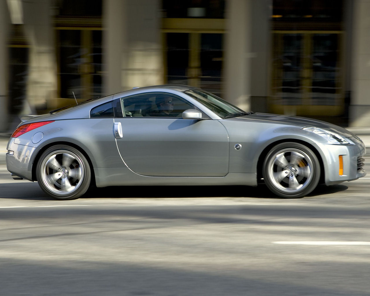 Nissan Z-Car Desktop Wallpaper