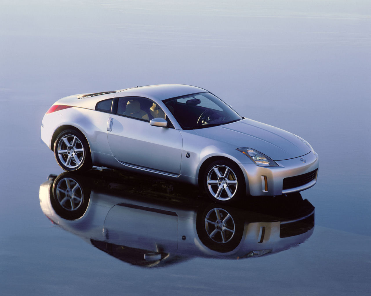 Nissan Z-Car Desktop Wallpaper